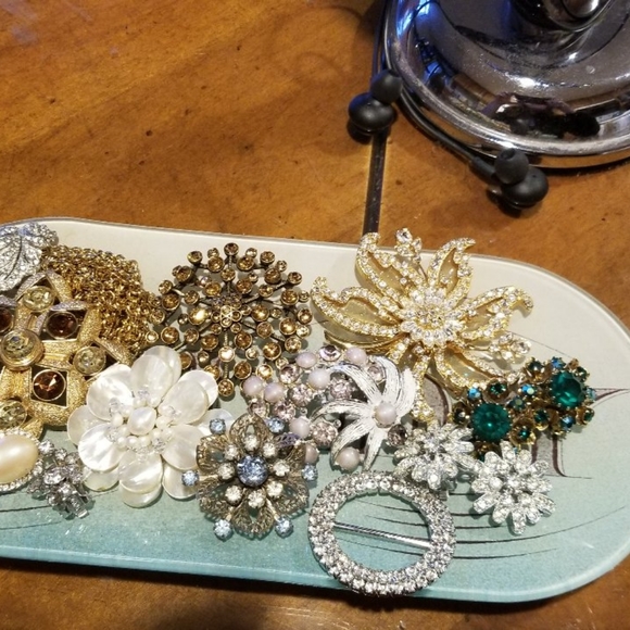 Meet your Posher, Danielle - Picture 2 of 3